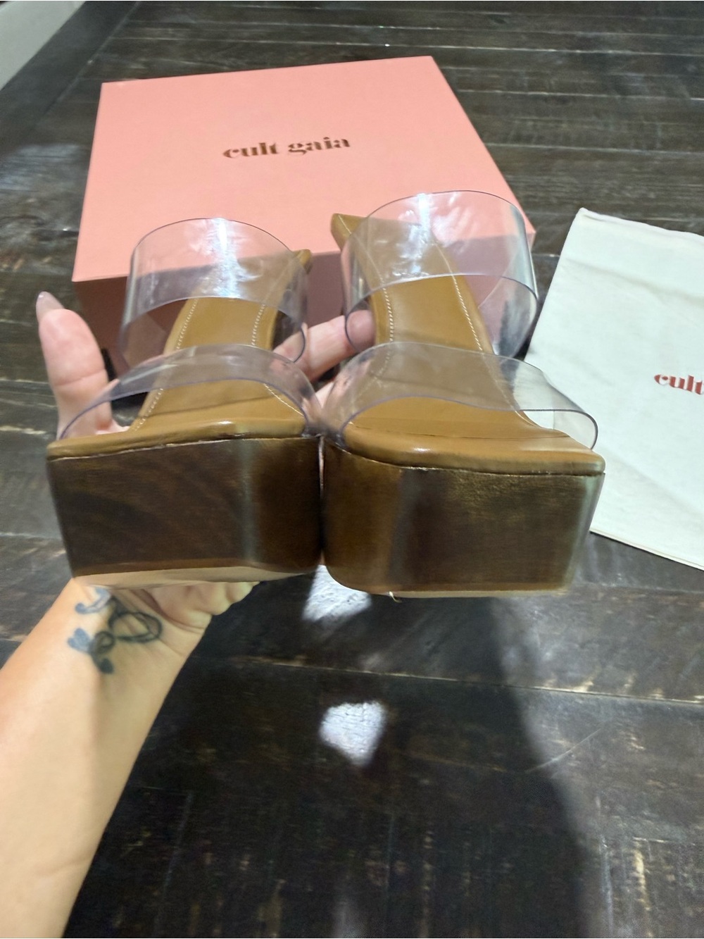 NIB Cult Gaia Remi Clear Wood Circle Platform Sandals Sz 38 EU Summer Resort - Picture 9 of 16